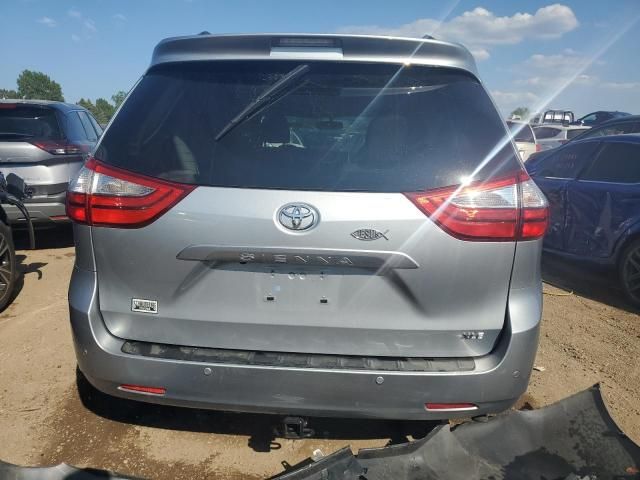 2015 Toyota Sienna XLE