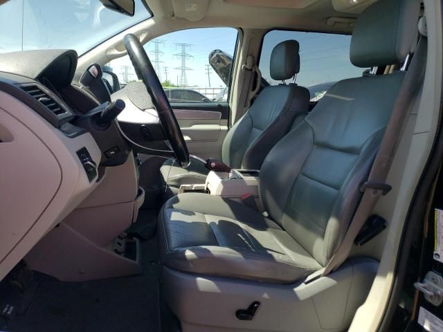 2010 Volkswagen Routan SEL