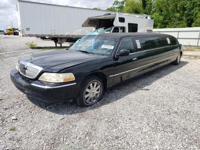 2005 Lincoln Town Car Executive