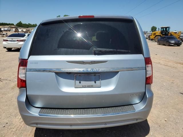 2013 Chrysler Town & Country Limited