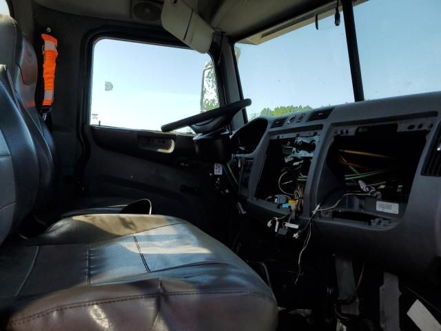 2013 Peterbilt 337