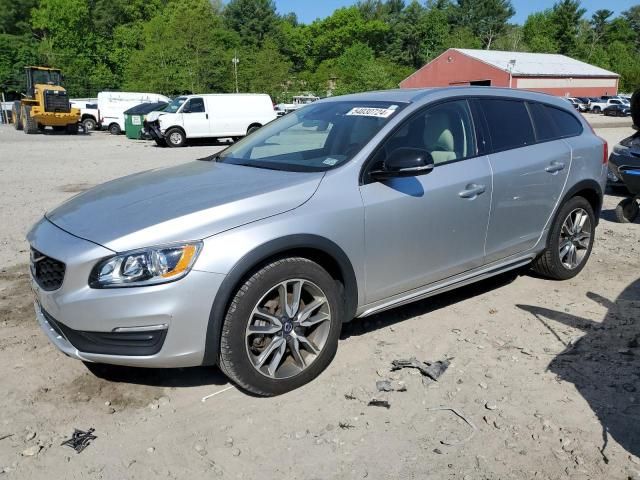 2017 Volvo V60 Cross Country Premier