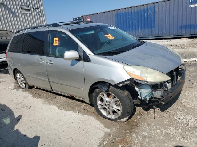 2006 Toyota Sienna xle 7 Passenger
