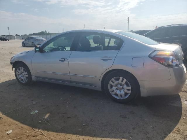 2010 Nissan Altima Base