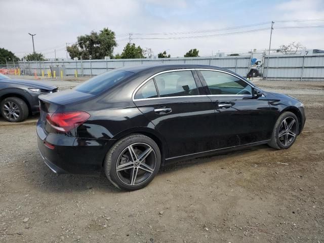 2019 Mercedes-Benz A 220