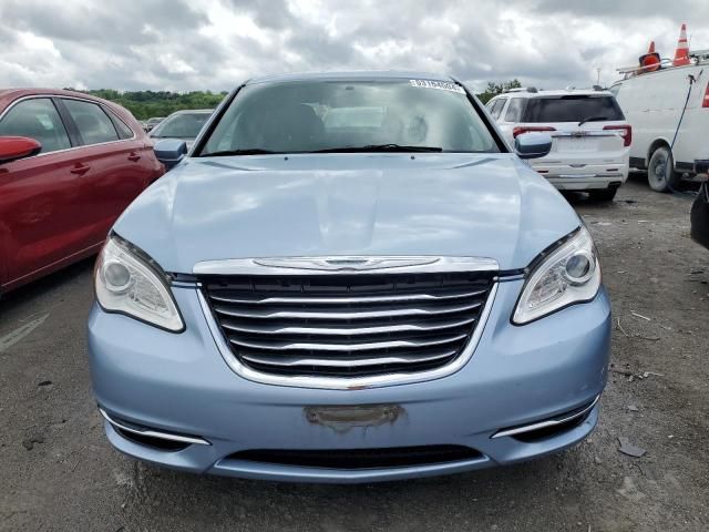 2013 Chrysler 200 Touring