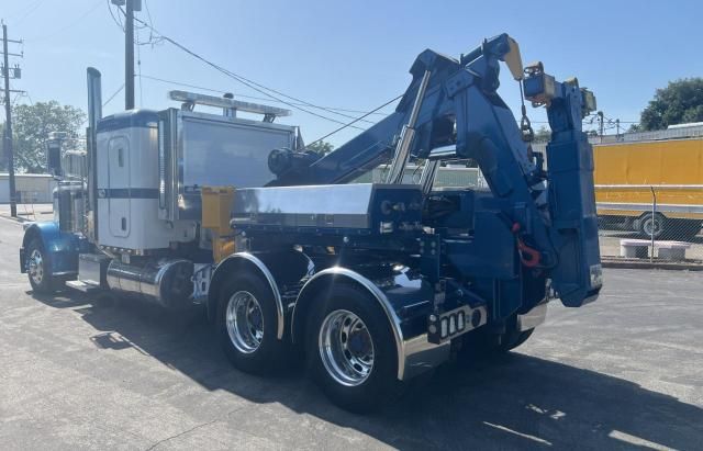 2015 Peterbilt 389