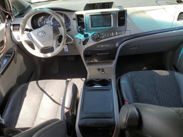 2014 Toyota Sienna Sport