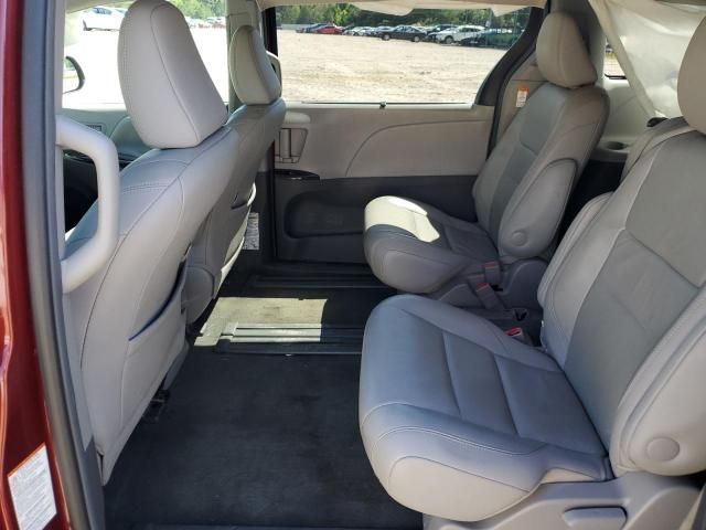 2016 Toyota Sienna XLE