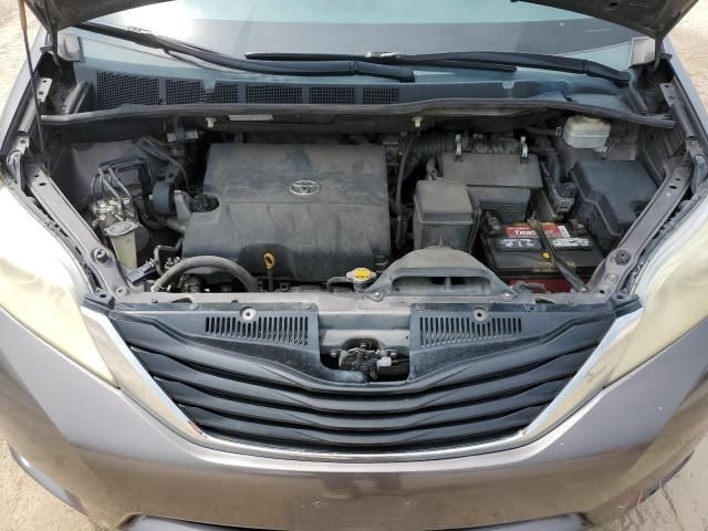 2011 Toyota Sienna LE