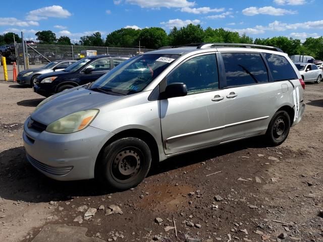 2004 Toyota Sienna CE