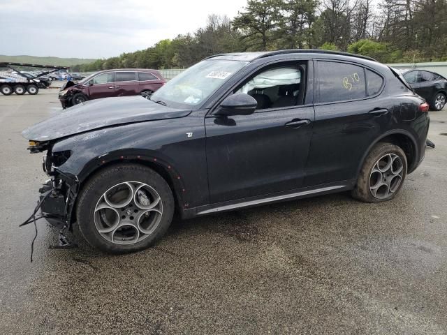 2023 Alfa Romeo Stelvio TI