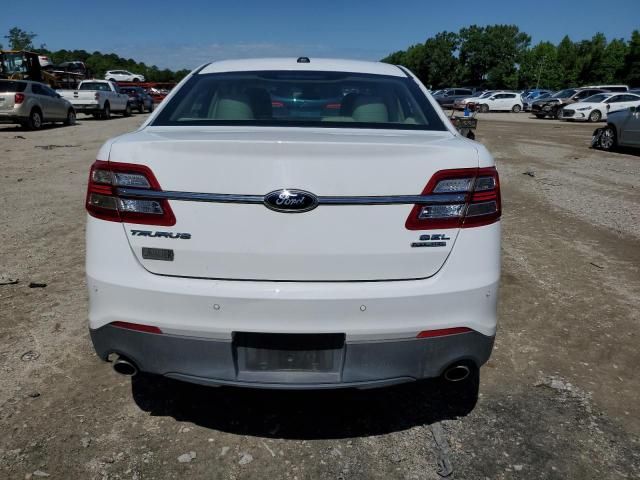 2013 Ford Taurus SEL