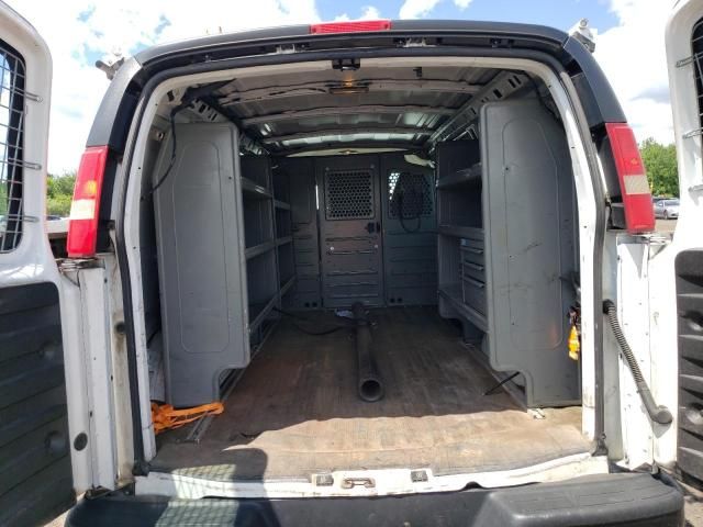 2010 Chevrolet Express G2500