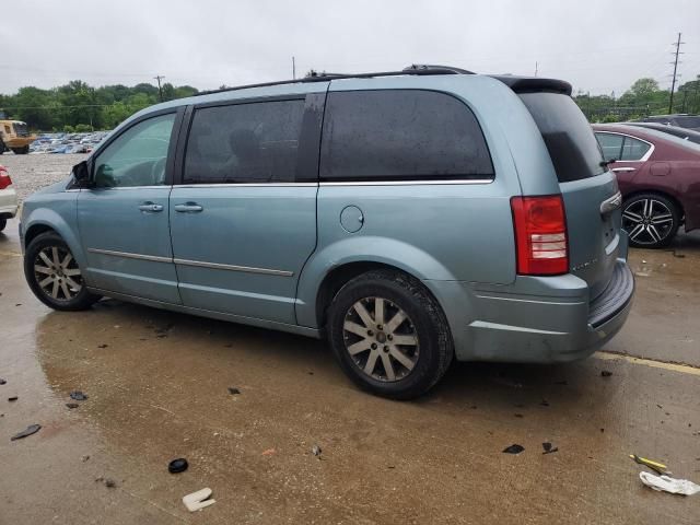 2010 Chrysler Town & Country Touring