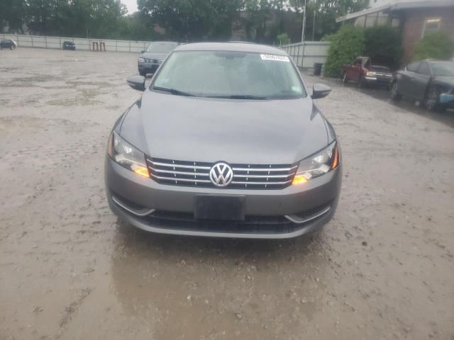 2012 Volkswagen Passat SE