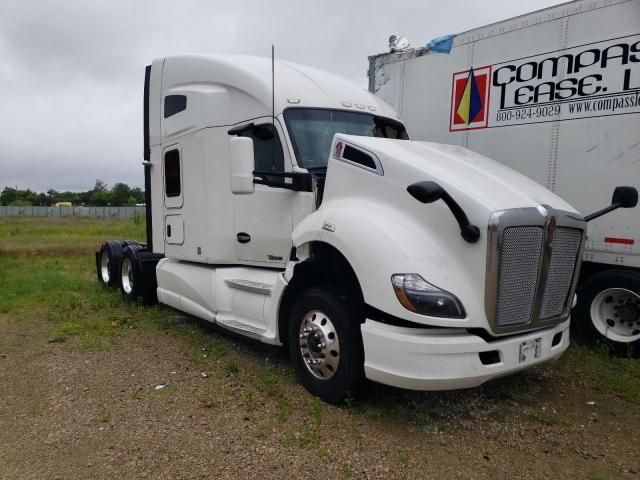 2015 Kenworth Construction T680