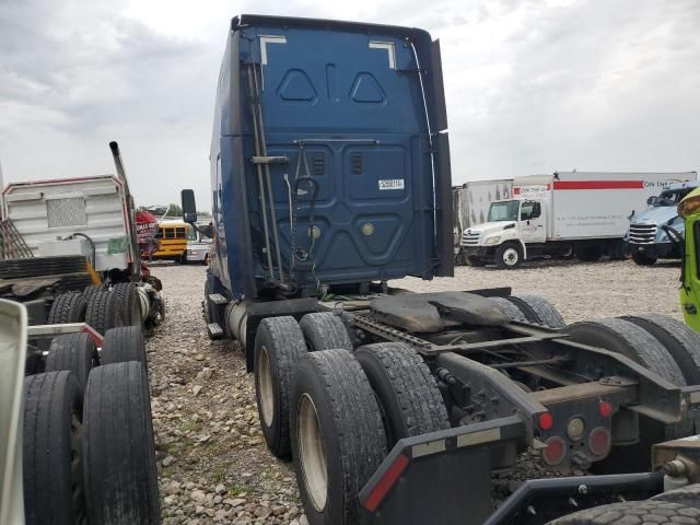 2016 Freightliner Cascadia 125