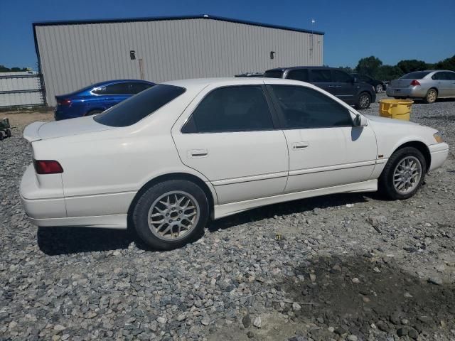 1999 Toyota Camry LE