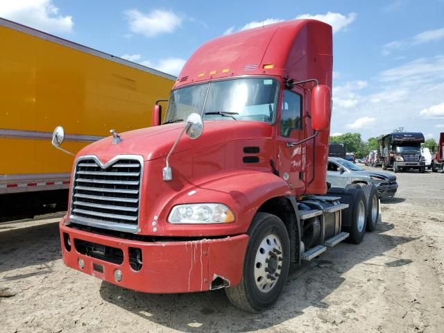 2015 Mack 600 CXU600