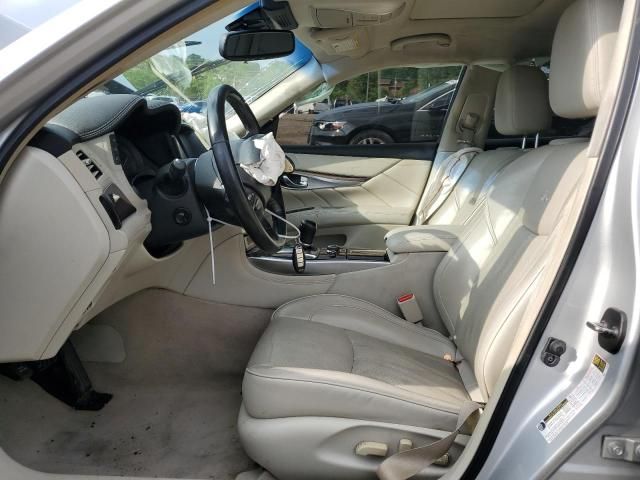 2014 Infiniti Q70 3.7