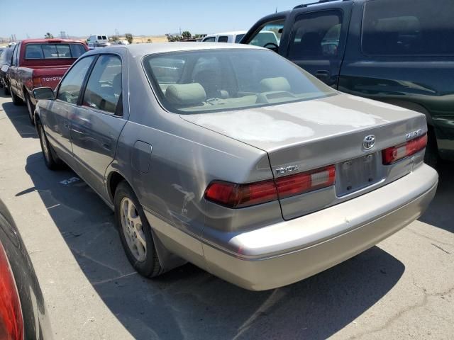 1999 Toyota Camry LE