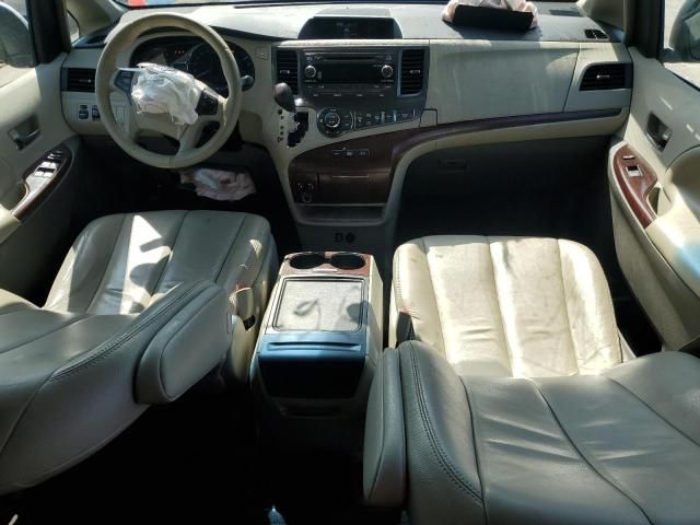 2014 Toyota Sienna XLE