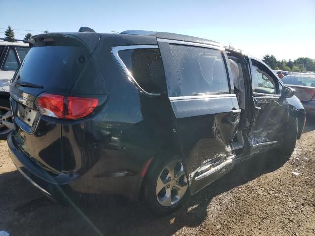 2017 Chrysler Pacifica Touring L Plus