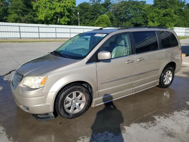 2009 Chrysler Town & Country Touring