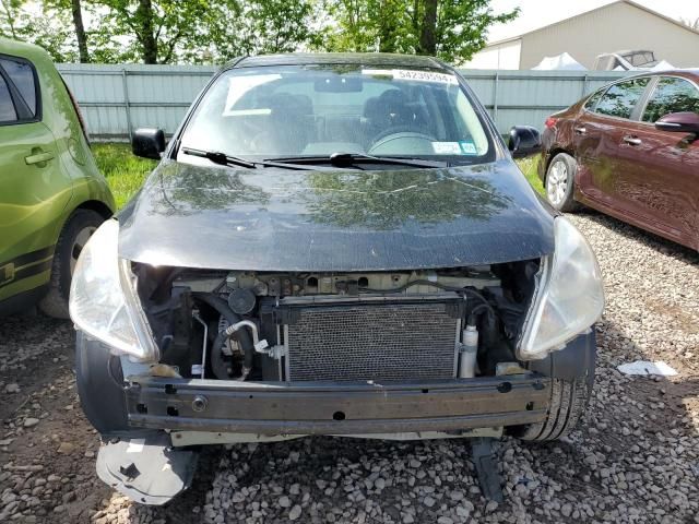 2014 Nissan Versa S