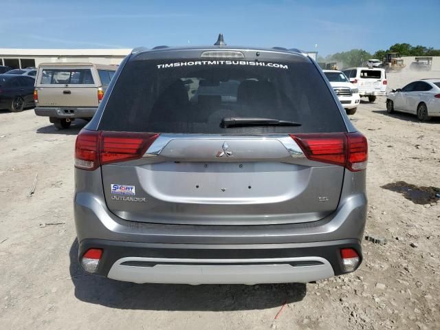 2020 Mitsubishi Outlander SE