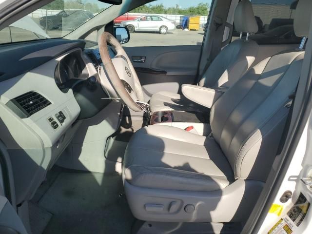 2012 Toyota Sienna XLE