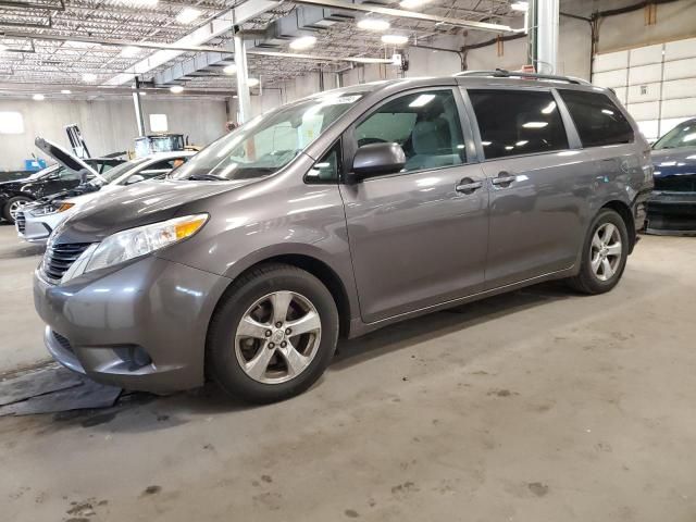 2011 Toyota Sienna LE