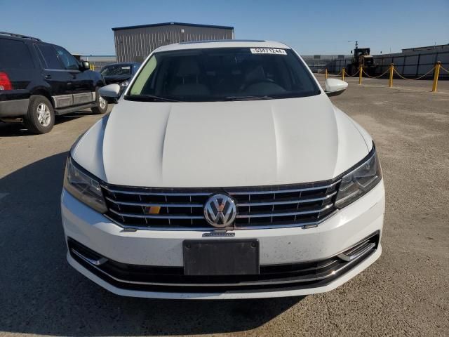 2016 Volkswagen Passat SE