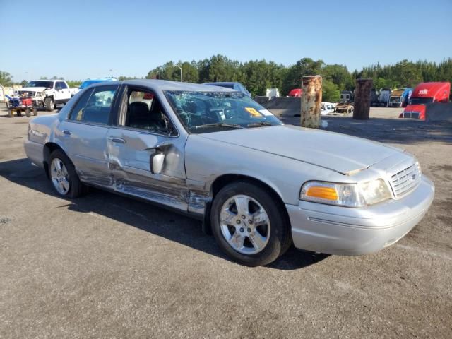 2003 Ford Crown Victoria LX