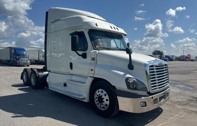 2018 Freightliner Cascadia 125