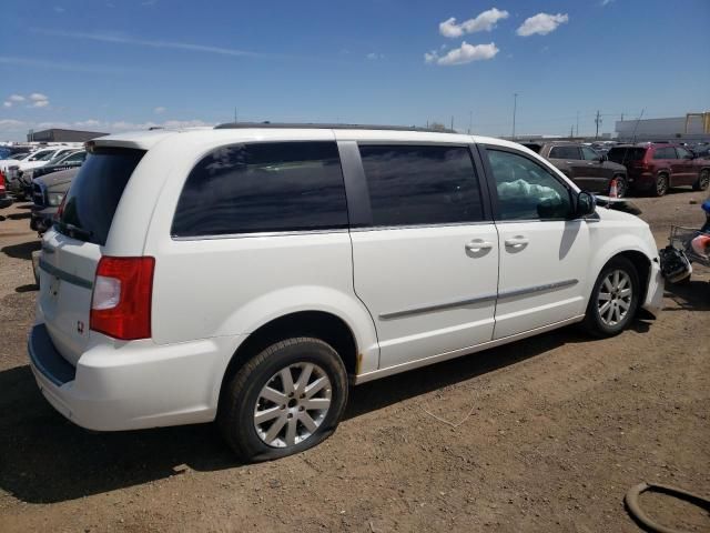 2011 Chrysler Town & Country Touring L