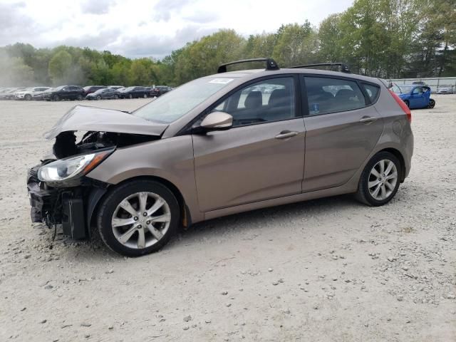 2013 Hyundai Accent GLS