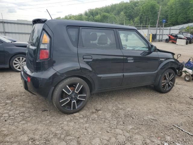 2010 KIA Soul +