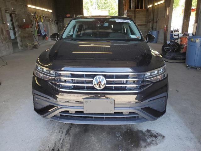 2023 Volkswagen Tiguan SE