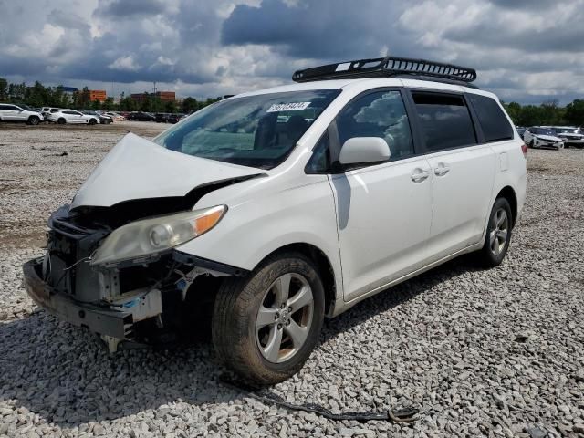 2011 Toyota Sienna LE