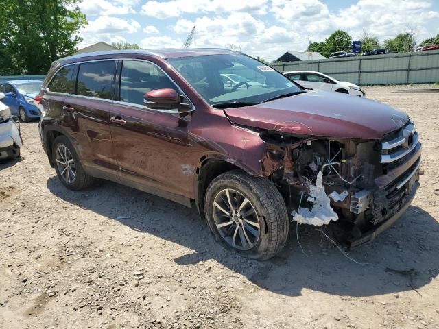 2019 Toyota Highlander SE