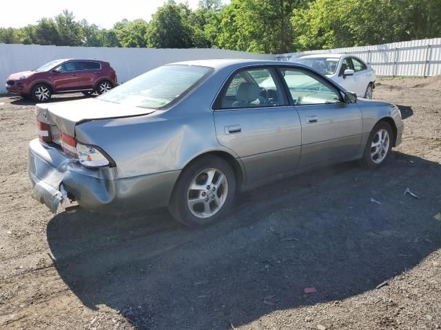 2000 Lexus ES 300