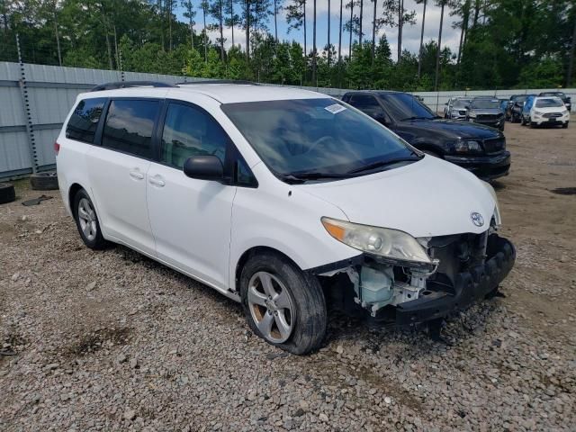 2011 Toyota Sienna LE