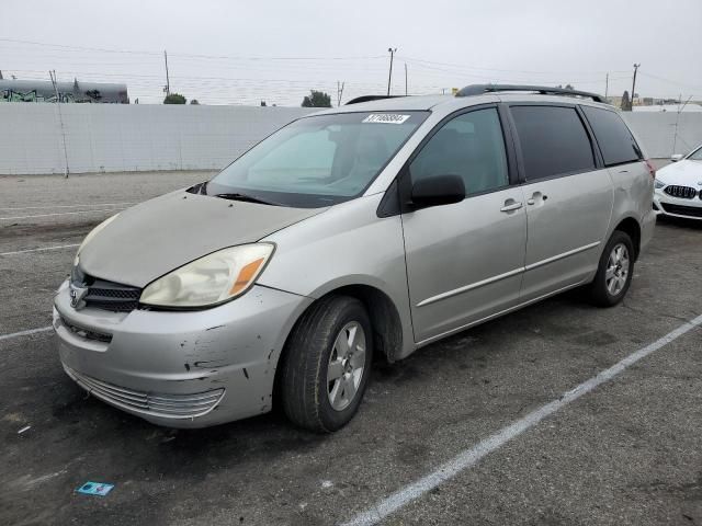 2004 Toyota Sienna CE