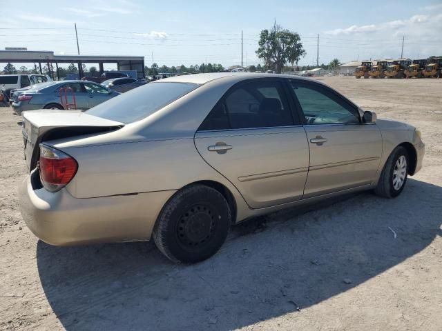 2005 Toyota Camry LE