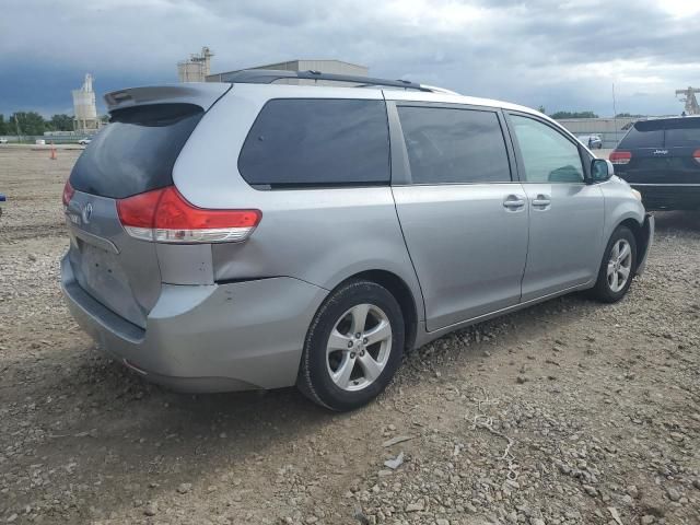 2011 Toyota Sienna LE