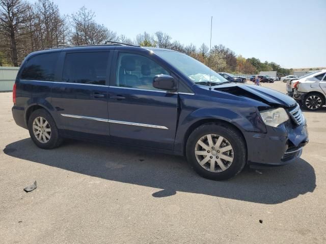 2013 Chrysler Town & Country Touring