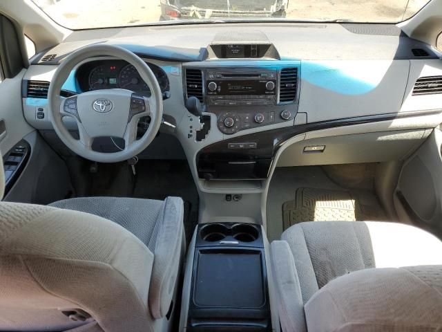 2011 Toyota Sienna LE