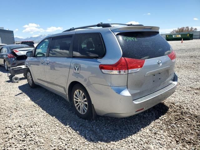 2012 Toyota Sienna XLE